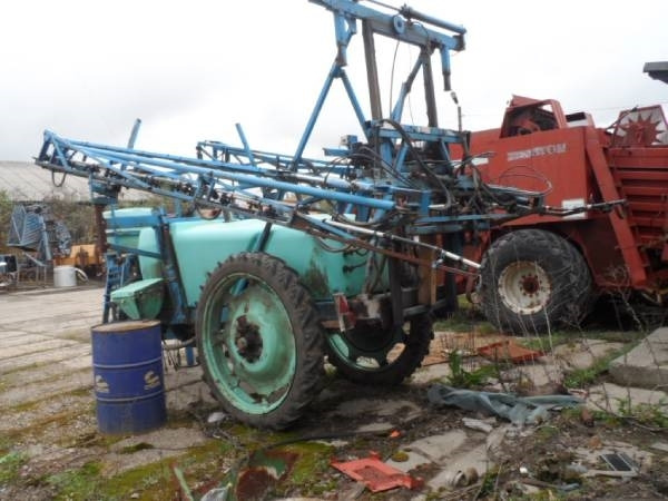 Berthoud Alba 2200 - Maşină de erbicidat tractata: Foto 3 Berthoud Alba 2200 - Maşină de erbicidat tractata: Foto 3