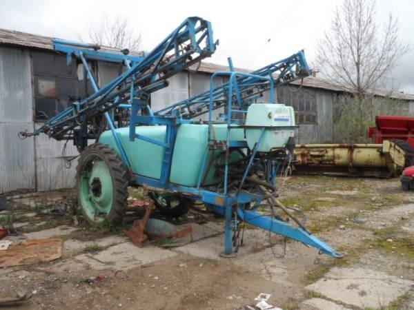 Berthoud Alba 2200 - Maşină de erbicidat tractata: Foto 1 Berthoud Alba 2200 - Maşină de erbicidat tractata: Foto 1