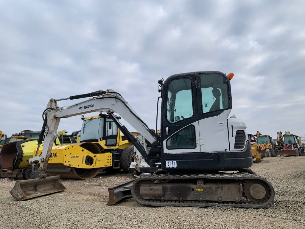Bobcat E 60 - Mini excavator: Foto 2 Bobcat E 60 - Mini excavator: Foto 2