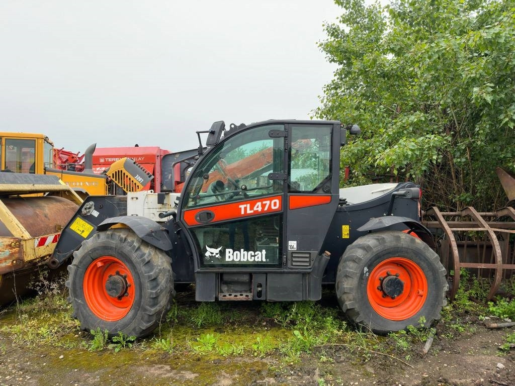 Bobcat TL 470 FOR PARTS OR COMPLETE - Stivuitor telescopic: Foto 2 Bobcat TL 470 FOR PARTS OR COMPLETE - Stivuitor telescopic: Foto 2