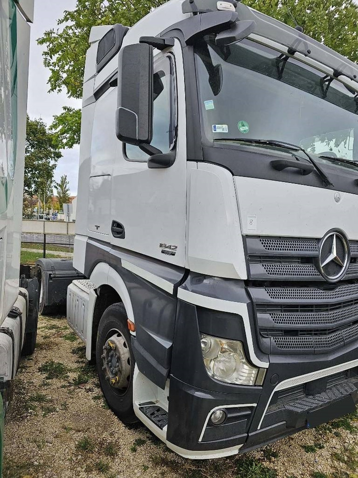 Mercedes-Benz Actros 1842 - Cap tractor: Foto 2 Mercedes-Benz Actros 1842 - Cap tractor: Foto 2
