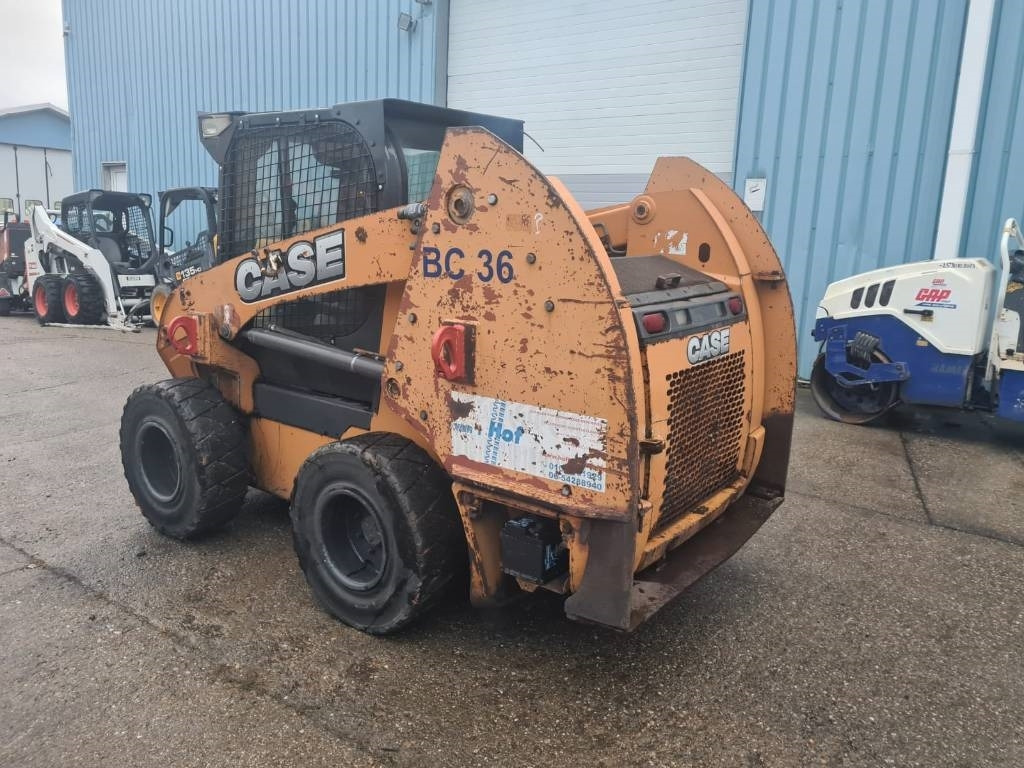 Case SR 250 - Mini încărcător: Foto 4 Case SR 250 - Mini încărcător: Foto 4