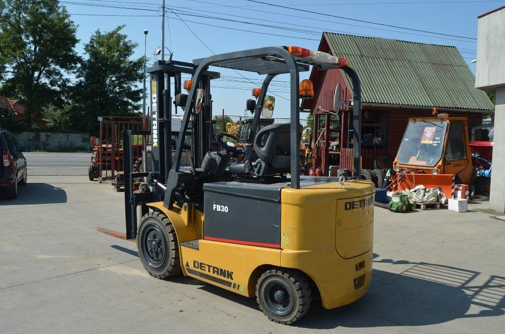 Detank FB30 - Electrostivuitor: Foto 4 Detank FB30 - Electrostivuitor: Foto 4