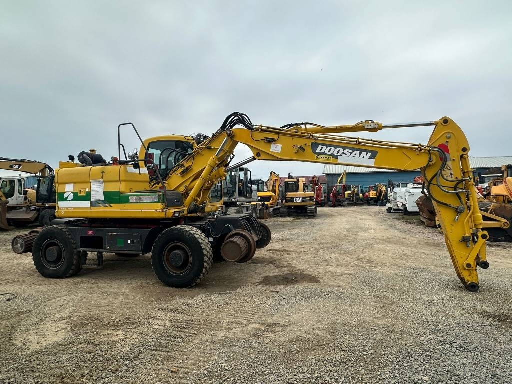 Doosan DX 160 WR - Excavator pe roţi: Foto 4 Doosan DX 160 WR - Excavator pe roţi: Foto 4