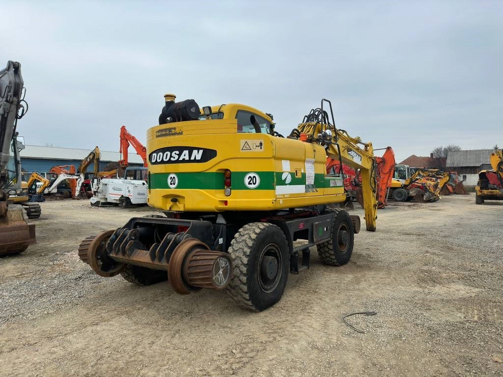 Doosan DX 160 WR - Excavator pe roţi: Foto 5 Doosan DX 160 WR - Excavator pe roţi: Foto 5