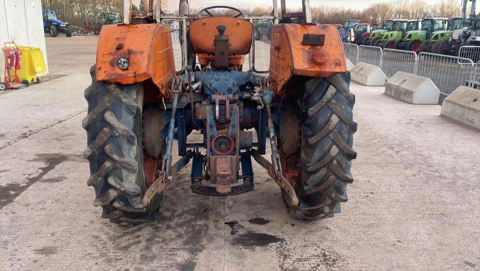 Fiat 670 - Tractor agricol: Foto 4 Fiat 670 - Tractor agricol: Foto 4