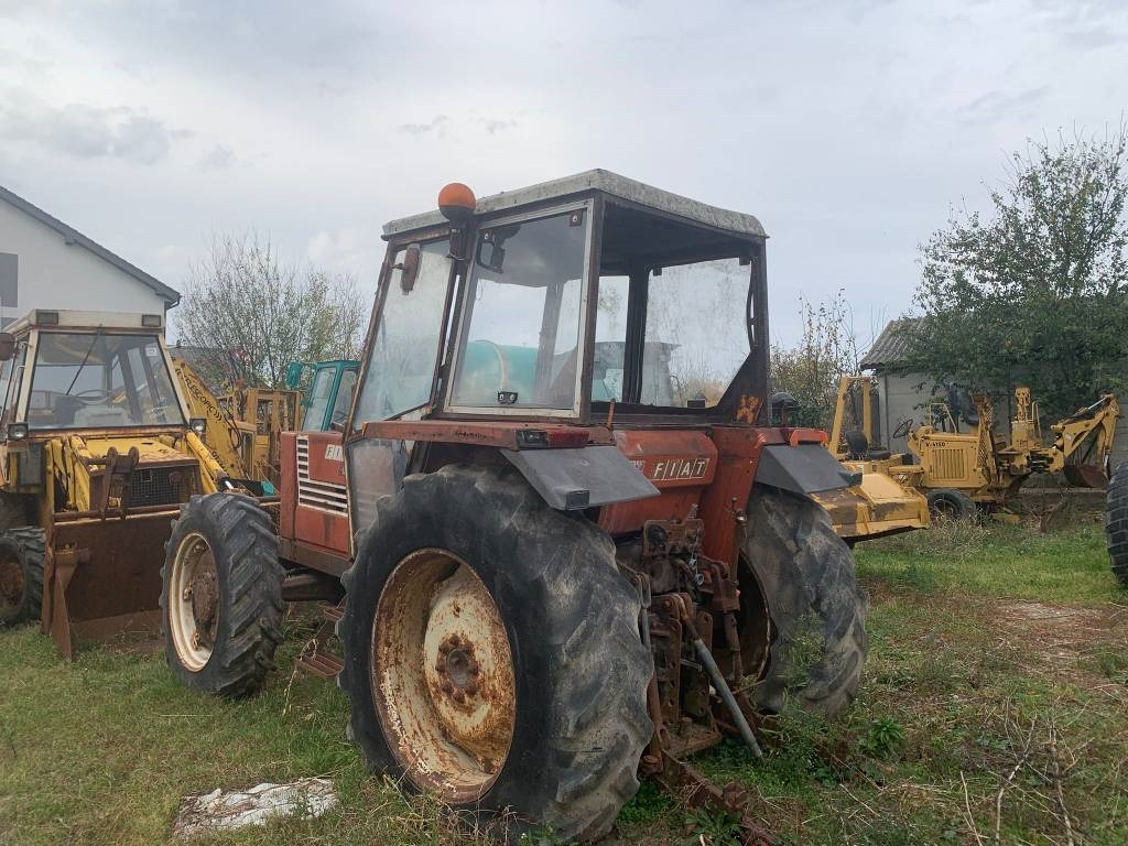 Fiat 680 DT - Tractor agricol: Foto 3 Fiat 680 DT - Tractor agricol: Foto 3