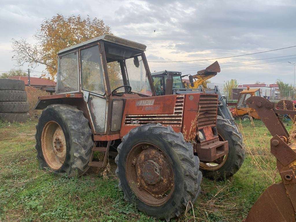 Fiat 680 DT - Tractor agricol: Foto 5 Fiat 680 DT - Tractor agricol: Foto 5