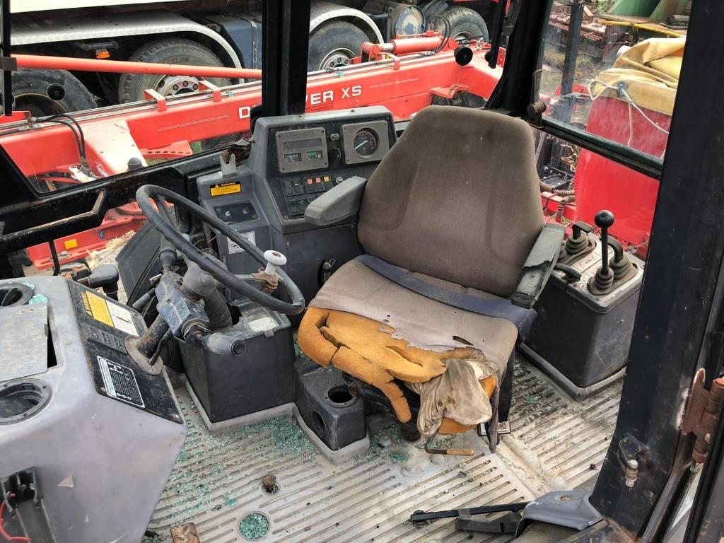 Ford / New Holland For Parts 655C - Buldoexcavator: Foto 3 Ford / New Holland For Parts 655C - Buldoexcavator: Foto 3