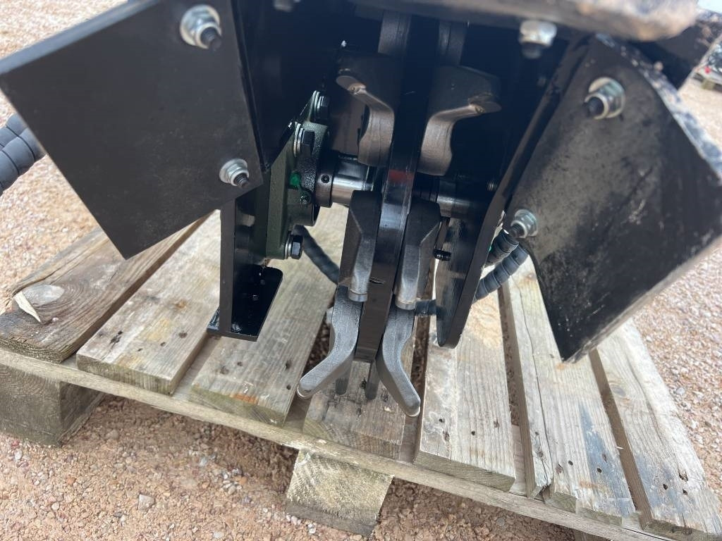 Future FT-SG45 Stump Grinder - Taietor de cioturi: Foto 5 Future FT-SG45 Stump Grinder - Taietor de cioturi: Foto 5