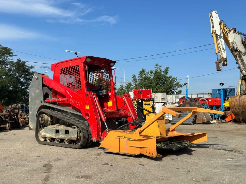 Gehl RT 175+Landhonor Forestry Mulcher - Mini încărcător pe şenile: Foto 3 Gehl RT 175+Landhonor Forestry Mulcher - Mini încărcător pe şenile: Foto 3