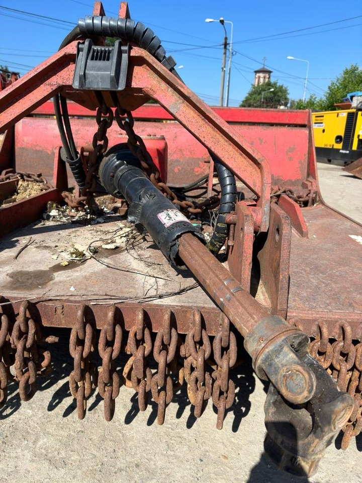 Grenier Franco SD2000 - Tocător forestier: Foto 4 Grenier Franco SD2000 - Tocător forestier: Foto 4