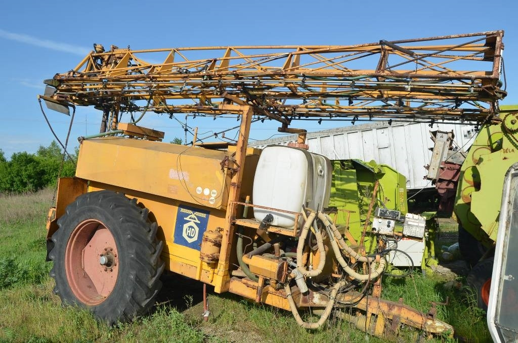 HD 4000 - Maşină de erbicidat tractata: Foto 2 HD 4000 - Maşină de erbicidat tractata: Foto 2