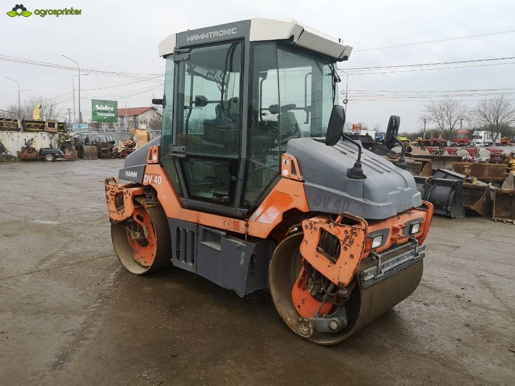 Hamm DV 40 VV - Cilindru compactor pentru asfalt: Foto 1 Hamm DV 40 VV - Cilindru compactor pentru asfalt: Foto 1