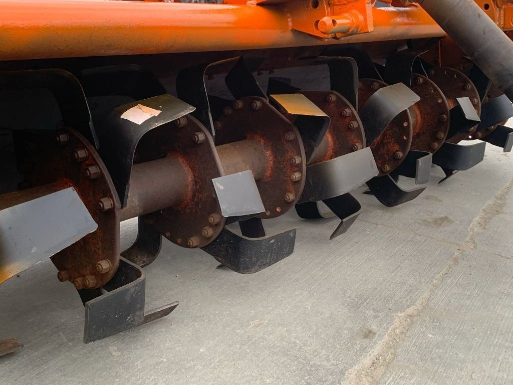 Freză de pământ Howard 2M: Foto 8 Freză de pământ Howard 2M: Foto 8