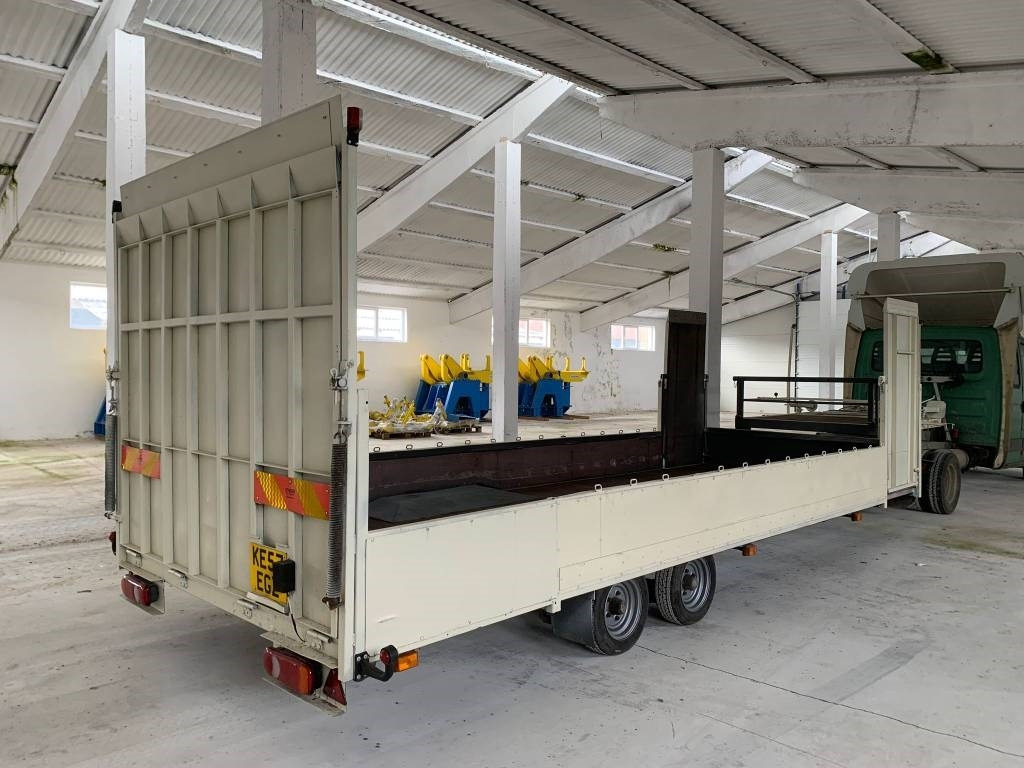 Cap tractoare BE, Autoutilitară cabină dublă Iveco 3551: Foto 14 Cap tractoare BE, Autoutilitară cabină dublă Iveco 3551: Foto 14