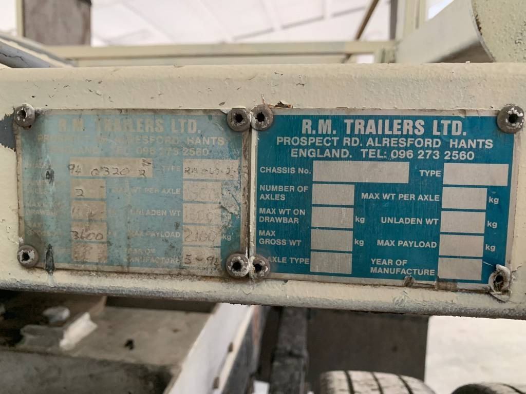 Cap tractoare BE, Autoutilitară cabină dublă Iveco 3551: Foto 16 Cap tractoare BE, Autoutilitară cabină dublă Iveco 3551: Foto 16