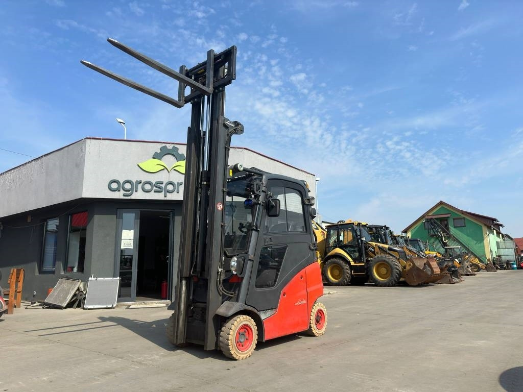 Linde H16T-01 - Stivuitor GPL: Foto 2 Linde H16T-01 - Stivuitor GPL: Foto 2