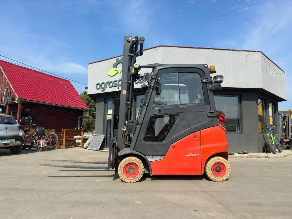 Linde H16T-01 - Stivuitor GPL: Foto 3 Linde H16T-01 - Stivuitor GPL: Foto 3