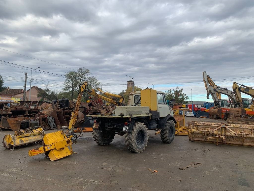 Mercedes-Benz 406A - Maşina comunala: Foto 4 Mercedes-Benz 406A - Maşina comunala: Foto 4