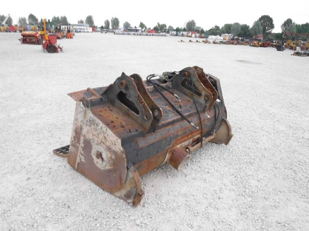 MetalmeccanicaModerna BM600 - Graifer pentru Utilaje constructii: Foto 3 MetalmeccanicaModerna BM600 - Graifer pentru Utilaje constructii: Foto 3