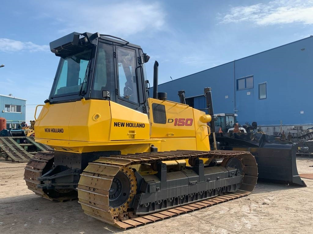 New Holland D 150 - Buldozer: Foto 3 New Holland D 150 - Buldozer: Foto 3