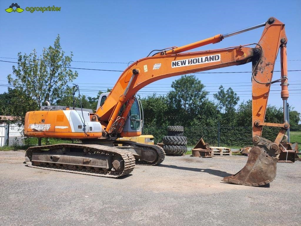 Excavator pe şenile New Holland E 265: Foto 1