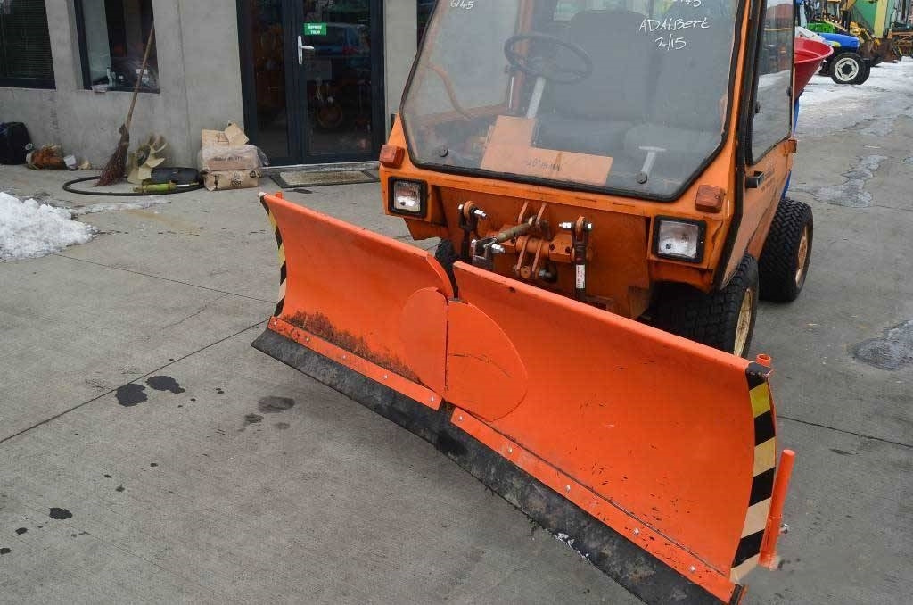 Sisis Sisis - Utilaj deszăpezire: Foto 4 Sisis Sisis - Utilaj deszăpezire: Foto 4