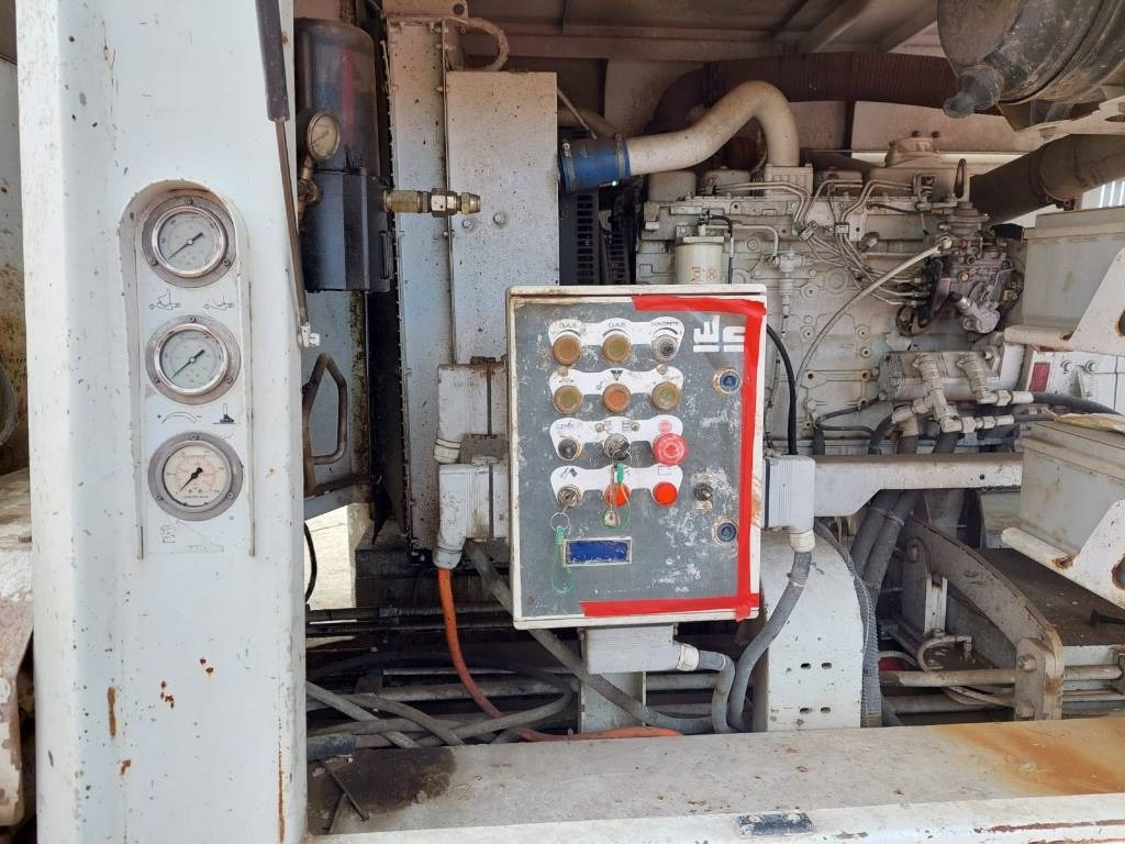 Utranazz SCM80C - Pompă de beton staționară: Foto 5 Utranazz SCM80C - Pompă de beton staționară: Foto 5