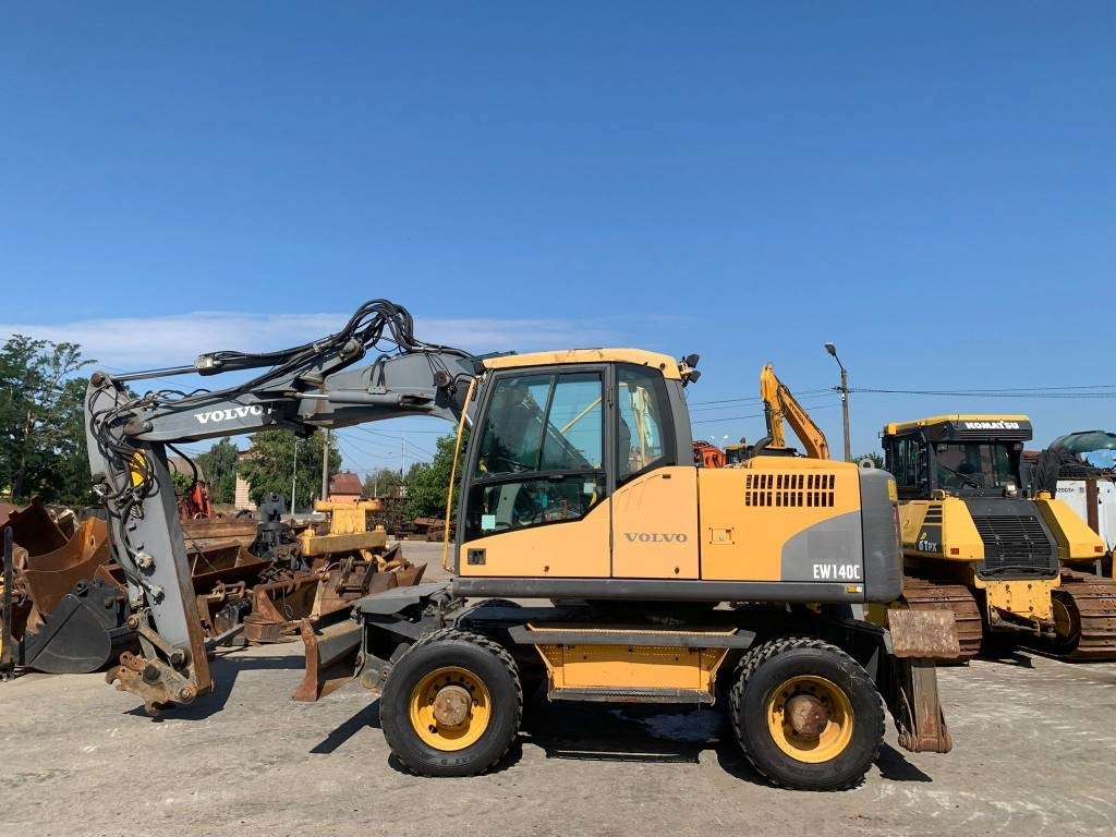 Volvo EW 140 C - Excavator pe roţi: Foto 2 Volvo EW 140 C - Excavator pe roţi: Foto 2