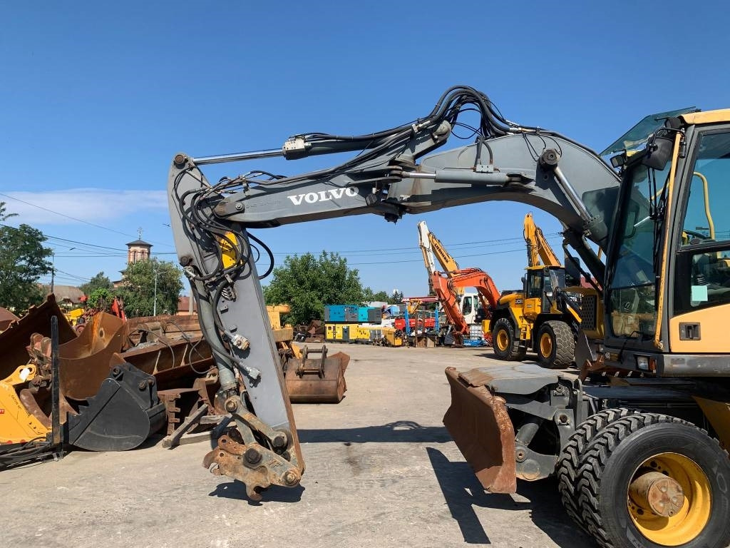 Volvo EW 140 C - Excavator pe roţi: Foto 4 Volvo EW 140 C - Excavator pe roţi: Foto 4