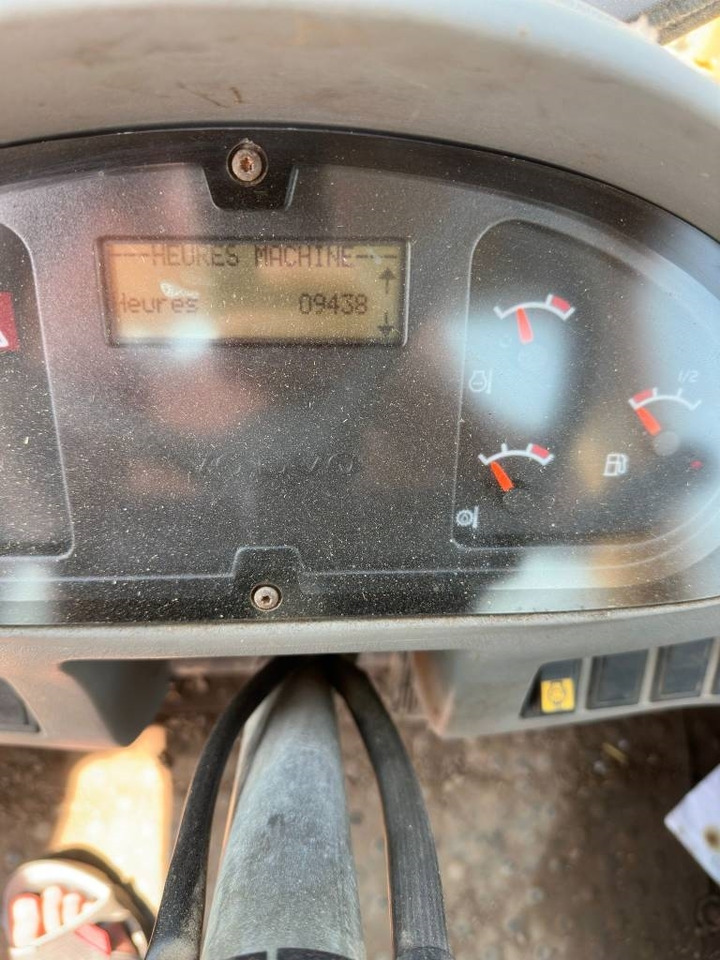 Încărcător frontal pe pneuri Volvo L 60 E: Foto 12 Încărcător frontal pe pneuri Volvo L 60 E: Foto 12