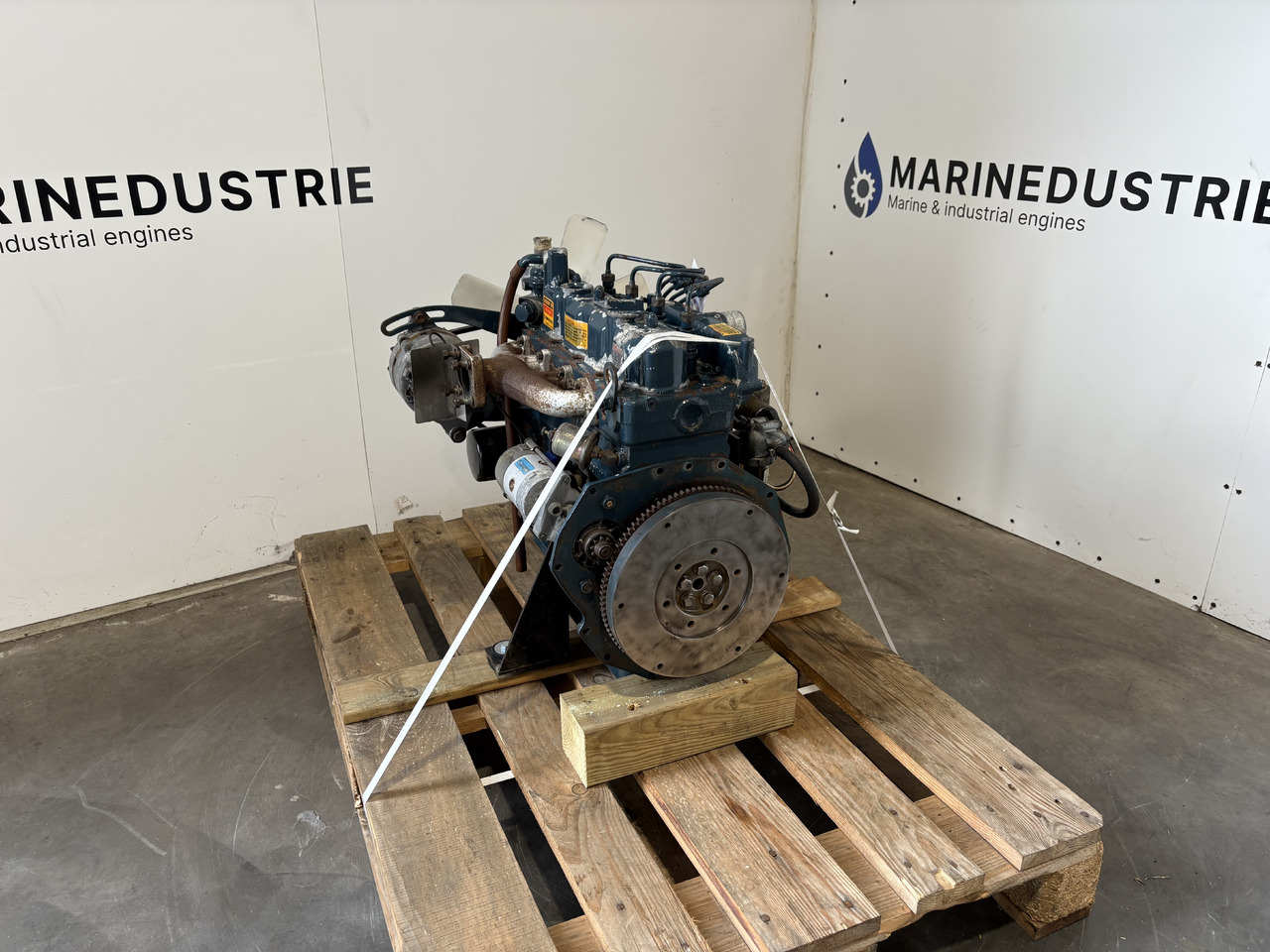 KUBOTA V1100 - Motor pentru Utilaje constructii: Foto 5 KUBOTA V1100 - Motor pentru Utilaje constructii: Foto 5