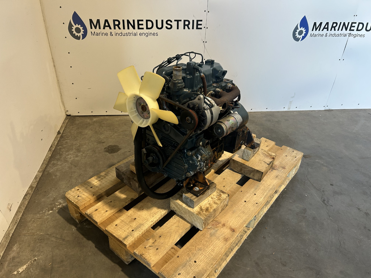 Kubota D1102 - Motor pentru Cilindru compactor pentru asfalt: Foto 1 Kubota D1102 - Motor pentru Cilindru compactor pentru asfalt: Foto 1