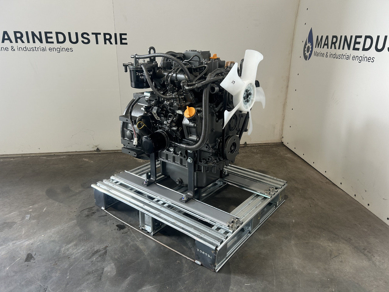 Yanmar 3TNV82A - Motor pentru Excavator: Foto 2 Yanmar 3TNV82A - Motor pentru Excavator: Foto 2