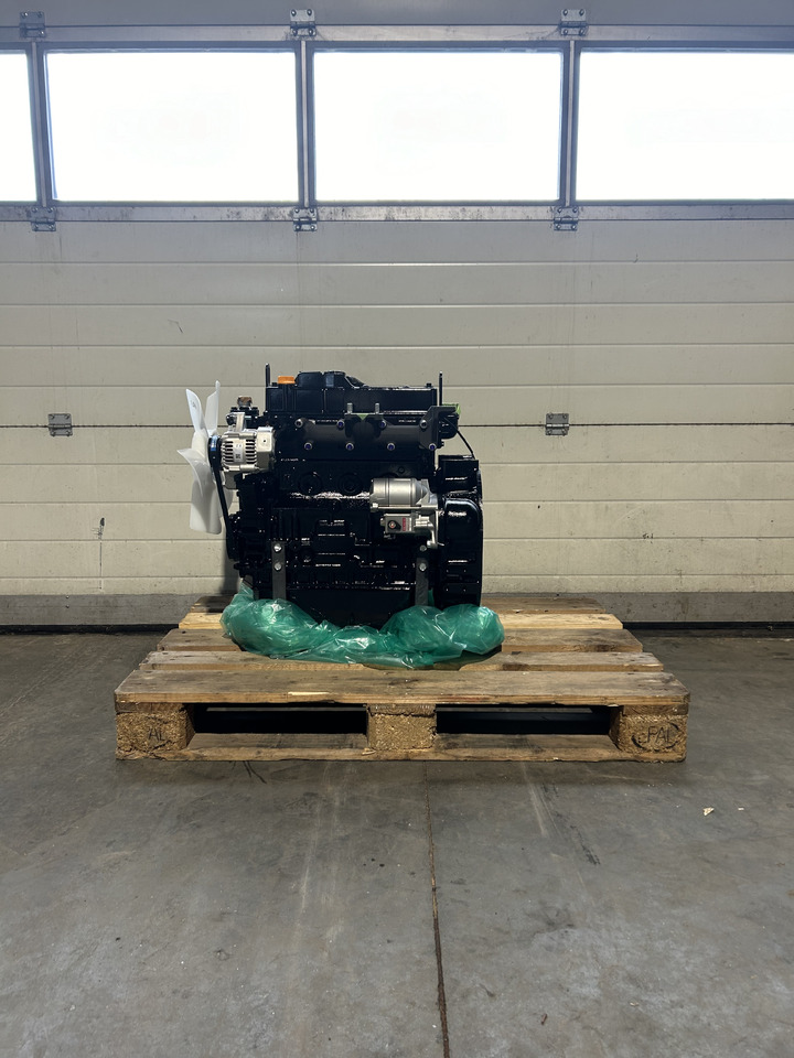 Yanmar 4TNV88 - Motor pentru Utilaje constructii: Foto 2 Yanmar 4TNV88 - Motor pentru Utilaje constructii: Foto 2
