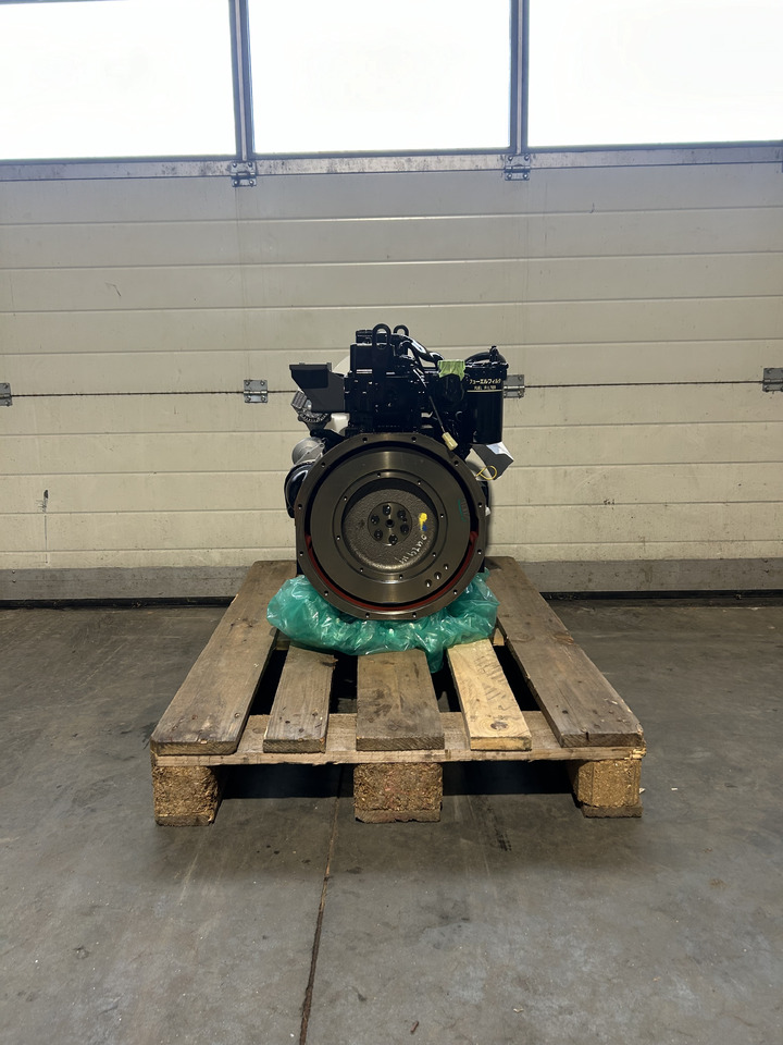 Yanmar 4TNV88 - Motor pentru Utilaje constructii: Foto 3 Yanmar 4TNV88 - Motor pentru Utilaje constructii: Foto 3