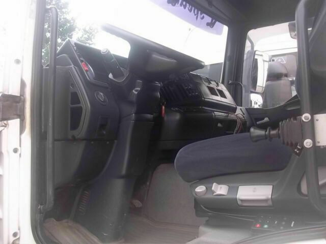 MAN 18.430TGA XXL Euro4 Anloger Tacho Vollausst - Cap tractor: Foto 4 MAN 18.430TGA XXL Euro4 Anloger Tacho Vollausst - Cap tractor: Foto 4