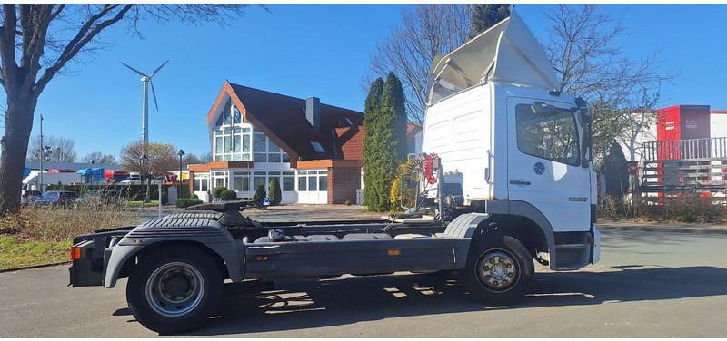 Mercedes-Benz 1328 SZM Atego - Cap tractor: Foto 3 Mercedes-Benz 1328 SZM Atego - Cap tractor: Foto 3
