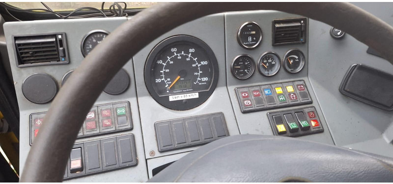 Grove GMK3055 6x6 55To.43Meter - Macara tot teren: Foto 5 Grove GMK3055 6x6 55To.43Meter - Macara tot teren: Foto 5