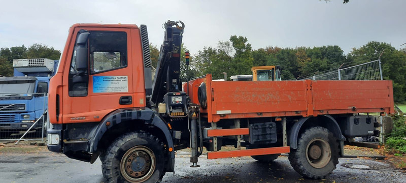 Iveco ML110-220 4x4 mit Kran+Funk - Camion platformă, Camion cu macara: Foto 3 Iveco ML110-220 4x4 mit Kran+Funk - Camion platformă, Camion cu macara: Foto 3