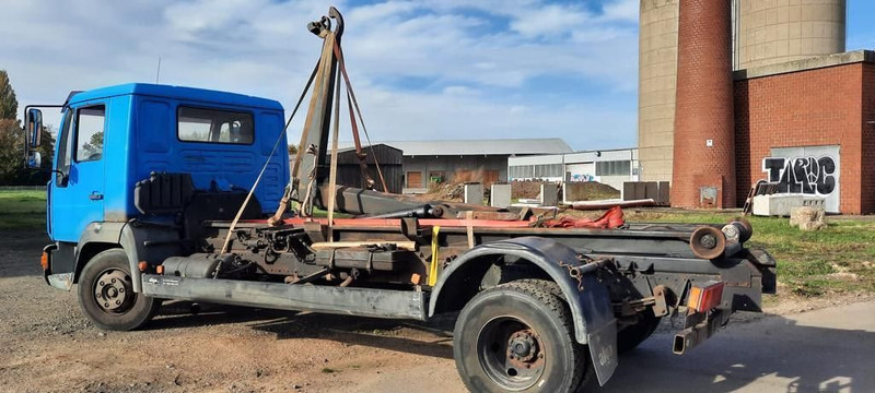 MAN L2000 Abrollkipper - Camion cu cârlig: Foto 2 MAN L2000 Abrollkipper - Camion cu cârlig: Foto 2