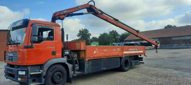 MAN TG-M18.280PS Hiab 111B-2 mit Funk - Camion platformă, Camion cu macara: Foto 3 MAN TG-M18.280PS Hiab 111B-2 mit Funk - Camion platformă, Camion cu macara: Foto 3