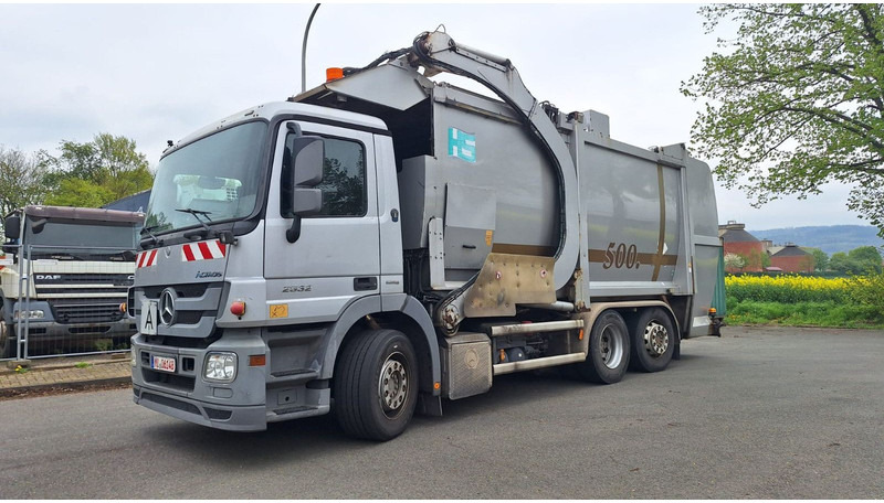 Mercedes-Benz 2532 Actros Überkopflader - Autogunoiere: Foto 1 Mercedes-Benz 2532 Actros Überkopflader - Autogunoiere: Foto 1