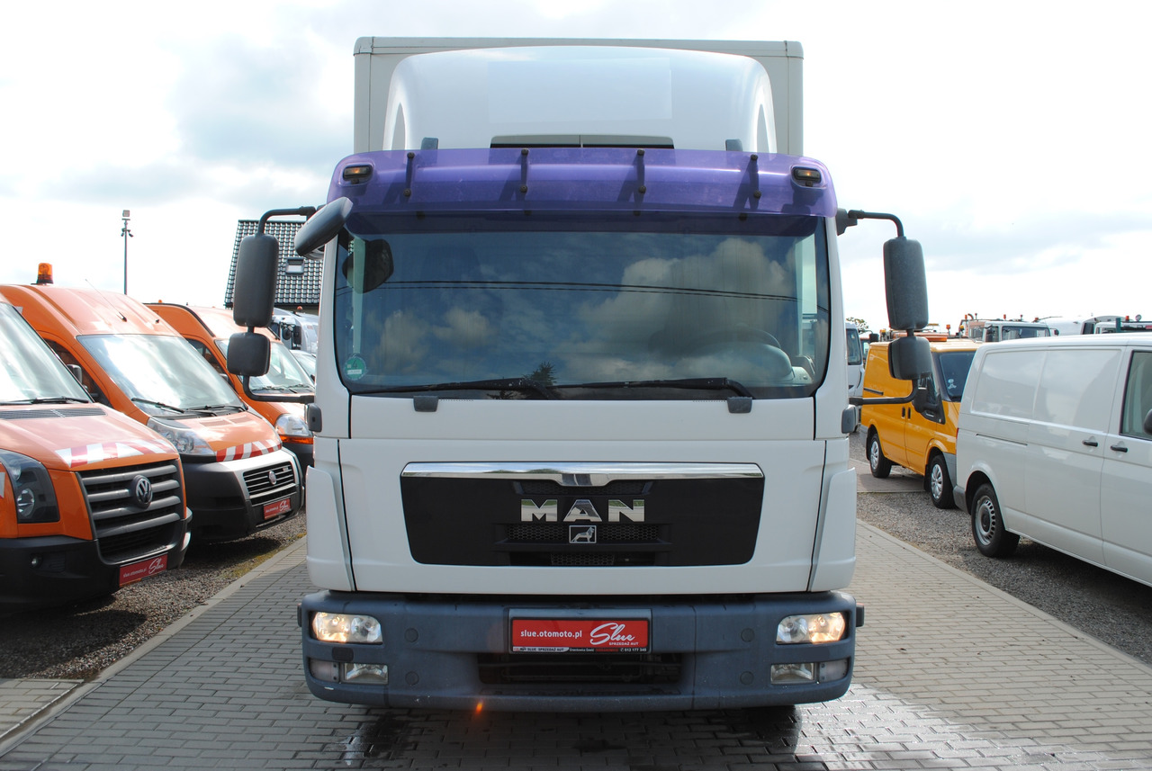 MAN TGL 8.180 - Camion furgon: Foto 2 MAN TGL 8.180 - Camion furgon: Foto 2