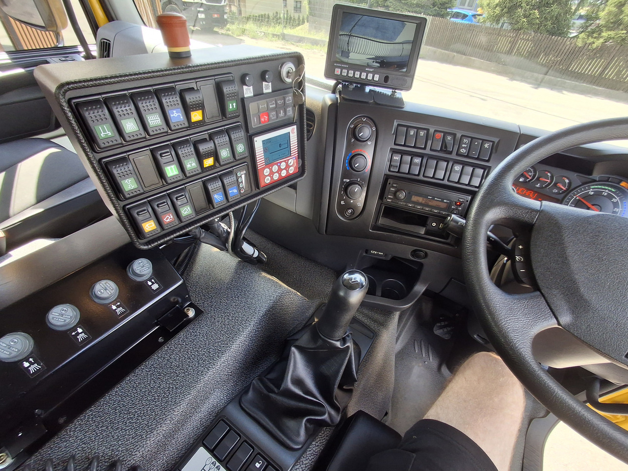 Măturătoare stradală RENAULT C280 Kehrmaschine Zamiatarka SEMAT Zoeller FAUN Karcher L/R 2 Motoren 2018r 740 Mth Euro 6: Foto 36 Măturătoare stradală RENAULT C280 Kehrmaschine Zamiatarka SEMAT Zoeller FAUN Karcher L/R 2 Motoren 2018r 740 Mth Euro 6: Foto 36