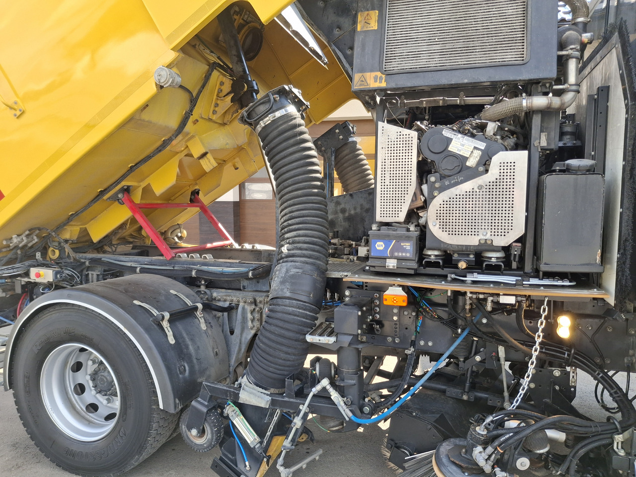 Măturătoare stradală RENAULT C280 Kehrmaschine Zamiatarka SEMAT Zoeller FAUN Karcher L/R 2 Motoren 2018r 740 Mth Euro 6: Foto 34 Măturătoare stradală RENAULT C280 Kehrmaschine Zamiatarka SEMAT Zoeller FAUN Karcher L/R 2 Motoren 2018r 740 Mth Euro 6: Foto 34