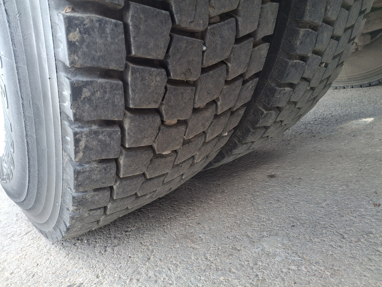 Măturătoare stradală RENAULT C280 Kehrmaschine Zamiatarka SEMAT Zoeller FAUN Karcher L/R 2 Motoren 2018r 740 Mth Euro 6: Foto 9 Măturătoare stradală RENAULT C280 Kehrmaschine Zamiatarka SEMAT Zoeller FAUN Karcher L/R 2 Motoren 2018r 740 Mth Euro 6: Foto 9