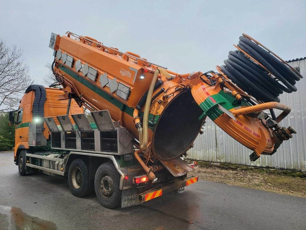 Volvo FH500 6X2 ADR KORP&SON - Maşină pentru vidanjări: Foto 2 Volvo FH500 6X2 ADR KORP&SON - Maşină pentru vidanjări: Foto 2