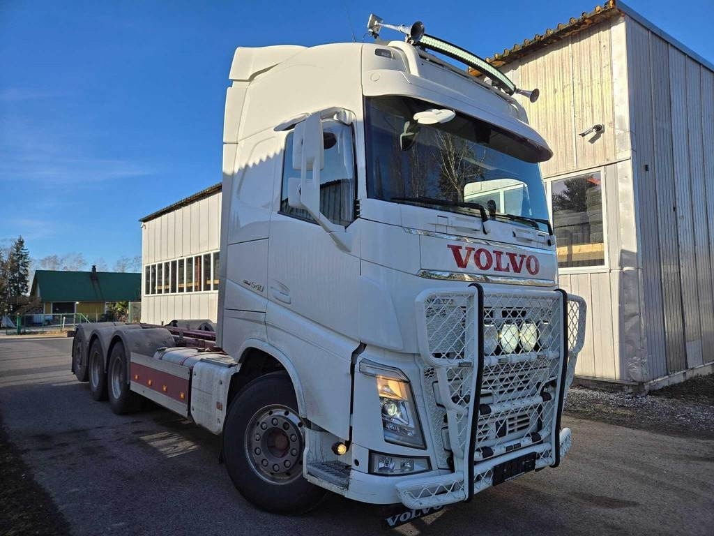 Volvo FH540 8X4 CHASSY - Camion şasiu: Foto 5 Volvo FH540 8X4 CHASSY - Camion şasiu: Foto 5